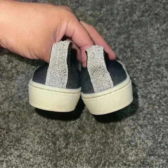 Rothy’s The Kids Black Slip On Sneaker Sz K10 - Picture 6 of 9